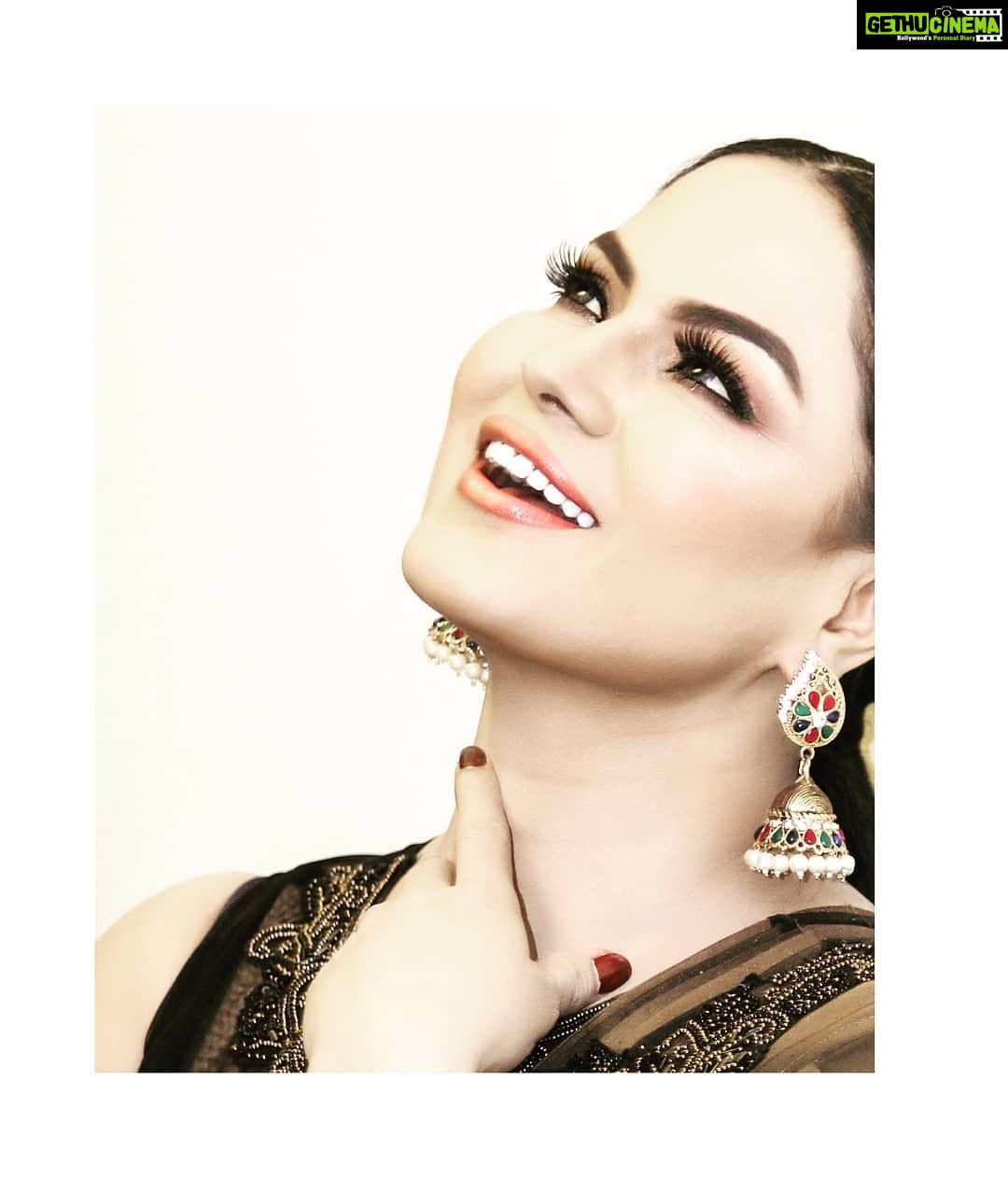 Veena Malik Instagram - "Nothing can dim the light which shines from within." #VeenaMalik Bol Tv