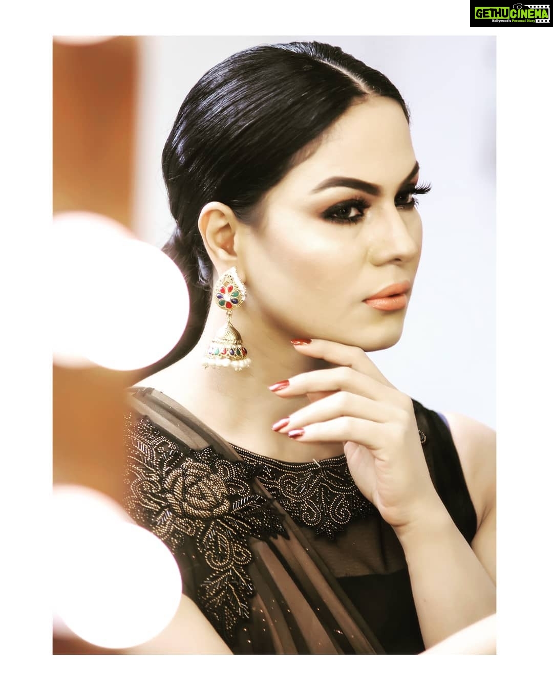 Veena Malik Instagram - "Nothing can dim the light which shines from within." #VeenaMalik Bol Tv