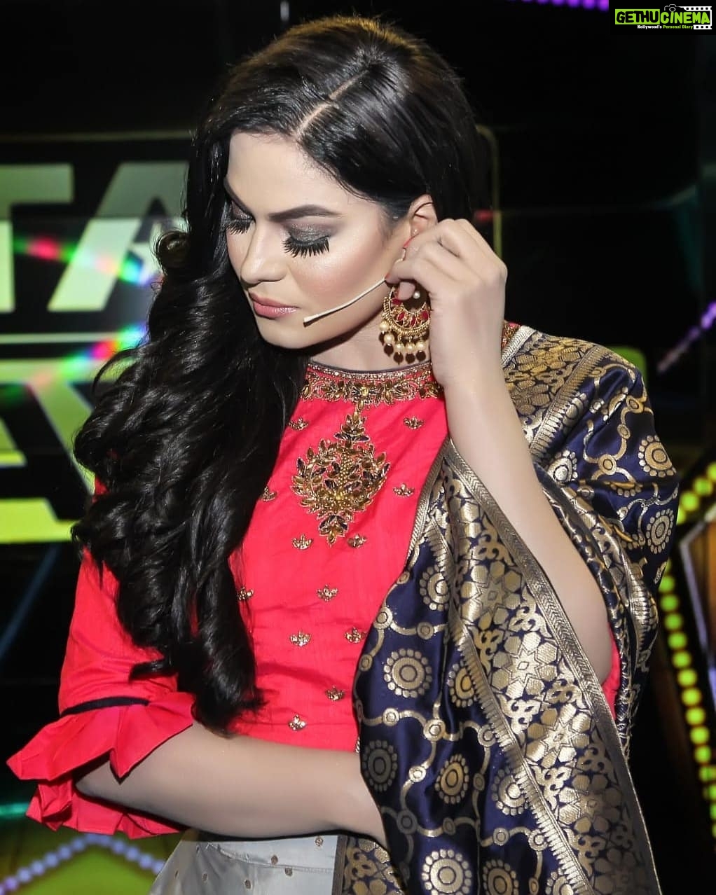 Veena Malik Instagram - Being both soft and strong is a combination very few have mastered. #VeenaMalik Karachi, Pakistan