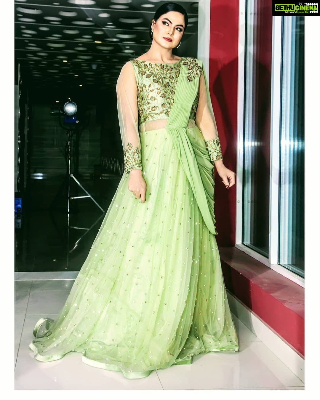 Veena Malik Instagram - It doesn't get easier. You just get stronger. 🌠 #VeenaMalik