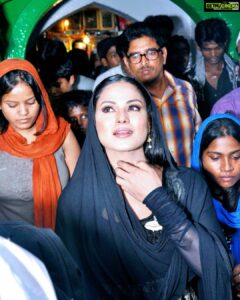 Veena Malik Instagram - All over the world, media reflects and promotes cultural values, norms and traditions of the country in which it is based. It's a representation. It's the enforcement of an identity to the outside world. It's sad to see that the Pakistani media either misrepresents our identity or try to impose an alien culture on us to appease few. We aren't what we r shown on screen. A Pakistani woman has Haya. She prefers to have dupatta over her head, her eyes have modesty, she believes in the sacredness of Chadar and Char Deewari. But our media potrays her as 