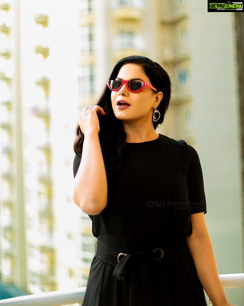 Veena Malik Instagram - Take the risk or lose the chance. Earrings and Shades by: @offbeat_pk k Photography: @owiphotography #VeenaMalik Karachi, Pakistan