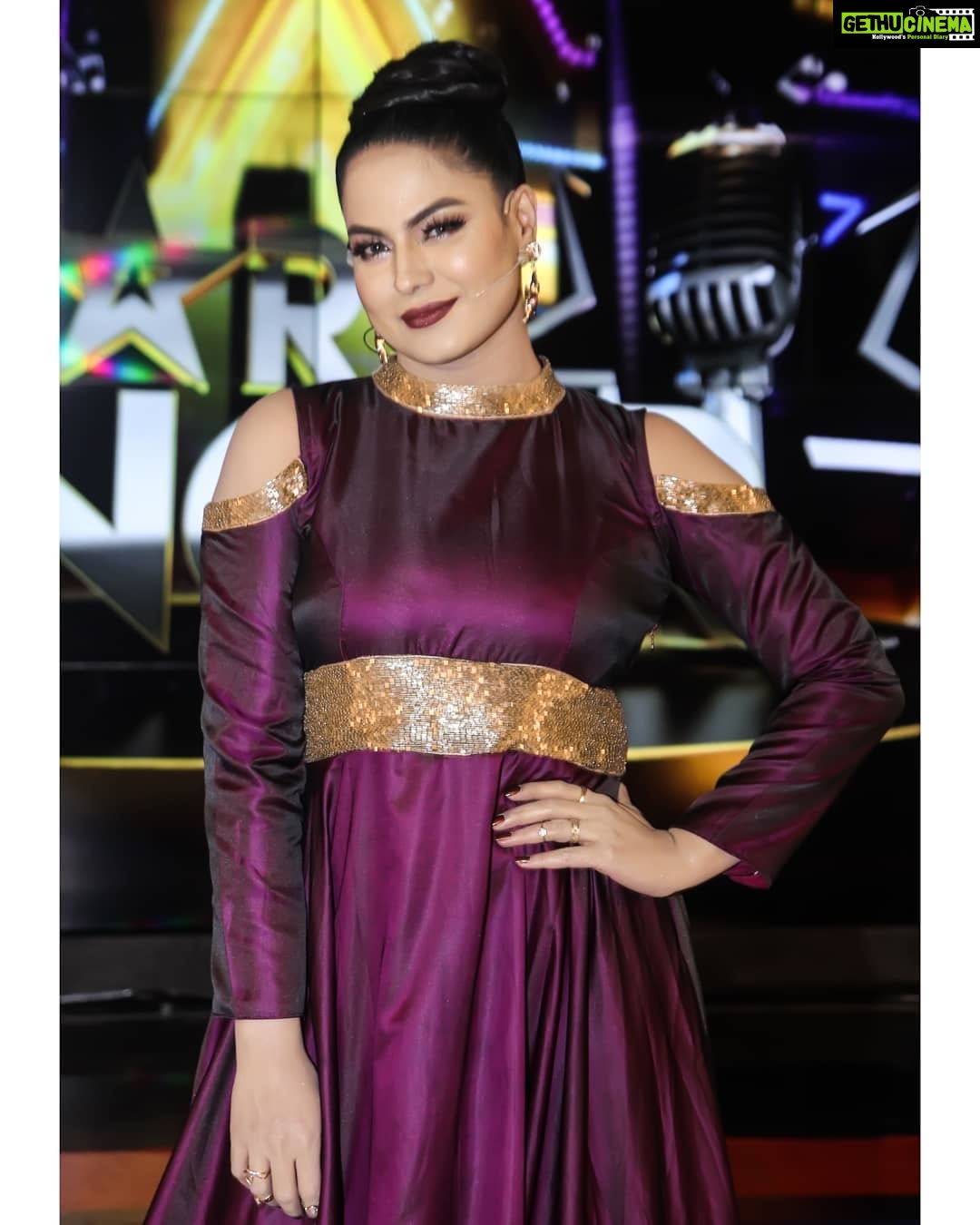 Veena Malik Instagram - I'm that kind of queen who knows her crown isn't on her head but in her soul. #VeenaMalik Karachi, Pakistan