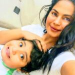 Veena Malik Instagram - Children are not a distraction from more important work. They are the most important work. Having some fun time with Bam Bam! #VeenaMalik #VeenaMalikKids Karachi, Pakistan