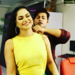 Veena Malik Instagram – Im in my Own lala Land….No idea wot my stylist is talking About😂😂😭💣🙉
#veenamalik #veena