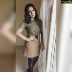 Veena Malik Instagram – I was posing for pictures and my team was making Video.
Thought of Sharing this cute behind the scene with you all!
#VeenaMalik #Bts Karachi, Pakistan