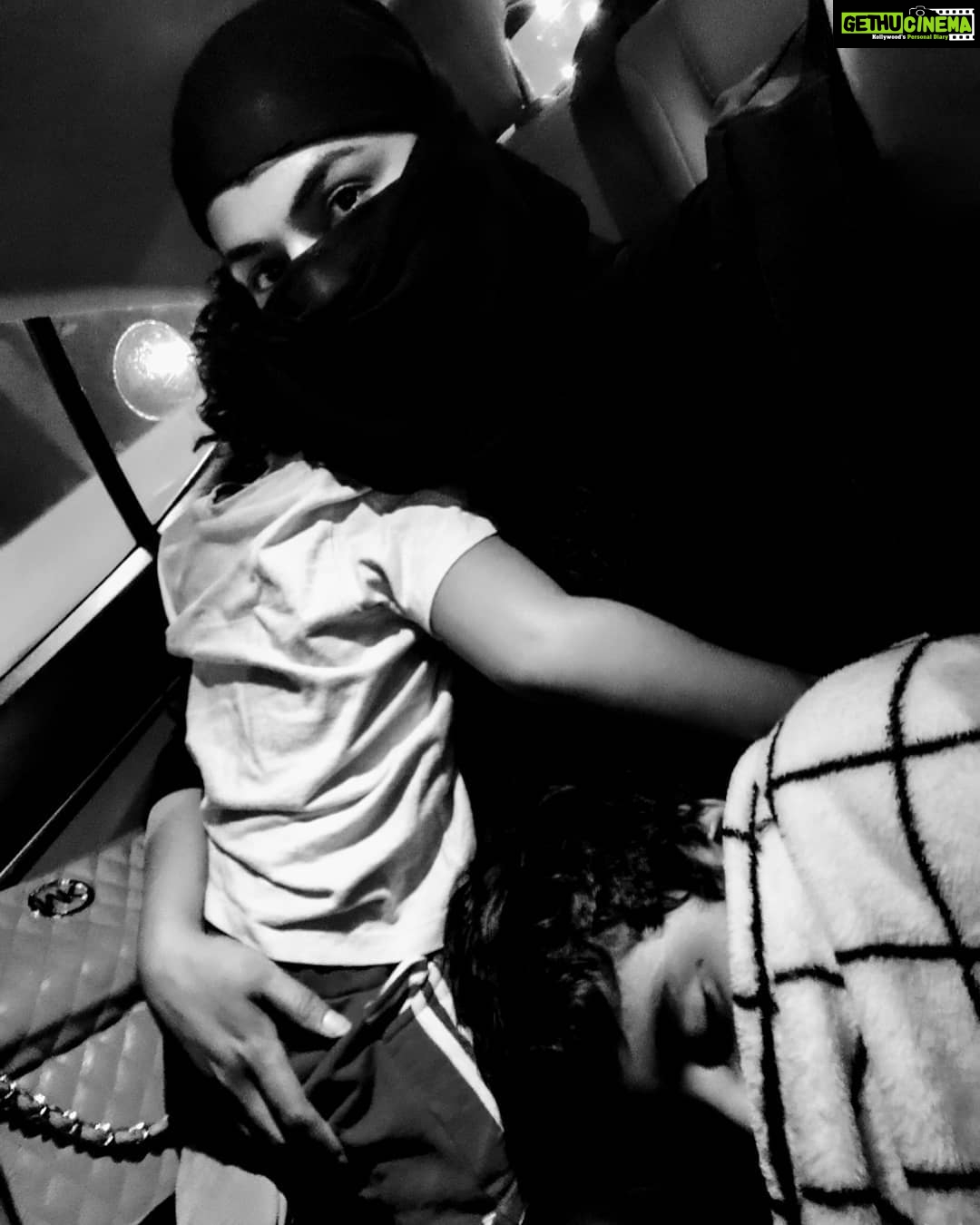 Veena Malik Instagram - "Sometimes the strength of motherhood is greater than natural laws" #VeenaMalik #VeenaMalikKids