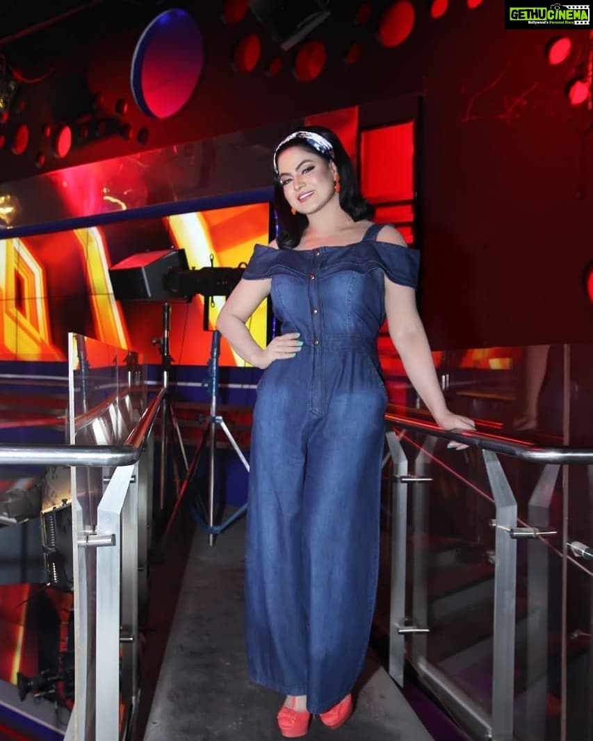 Veena Malik Instagram - Whatever you do, don’t quit. Quitting is not an option. It never is! You’re closer to your goal than you think. No matter what happened in the past, what took place yesterday, today’s a brand new day. #ThursdayThoughts #VeenaMalik #StarPakistan
