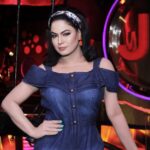 Veena Malik Instagram – Whatever you do, don’t quit. Quitting is not an option. It never is! You’re closer to your goal than you think. No matter what happened in the past, what took place yesterday, today’s a brand new day.
#ThursdayThoughts
#VeenaMalik #StarPakistan