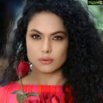 Veena Malik Instagram – #❤️🔥 

Outfit @ninelines9 
Styling & Make up @tahseenkhanoffical 
📷 @mateenshahphotography