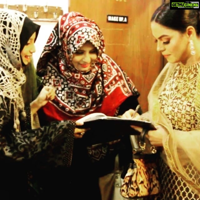 Veena Malik Instagram - Thankyou for all the love. I am definitely blessed. This Ramazan remember me in your Dua’s/Prayers. #veenaworld #veenamalik #love #gratitude #blessings #keepevolving #keepgoing