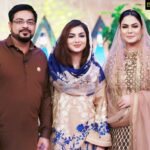 Veena Malik Instagram – I was able to get along with everybody especially @iamaamirliaquat and @syedatubaaamir . I really enjoyed. They were unique in their own ways, and I think that’s what made the show fun. We had a great time laughing and having fun.
#VeenaMalik #HamaraRamazanPtv #Aamirliaquat #SyedatubaAamir #RamazanMubarak