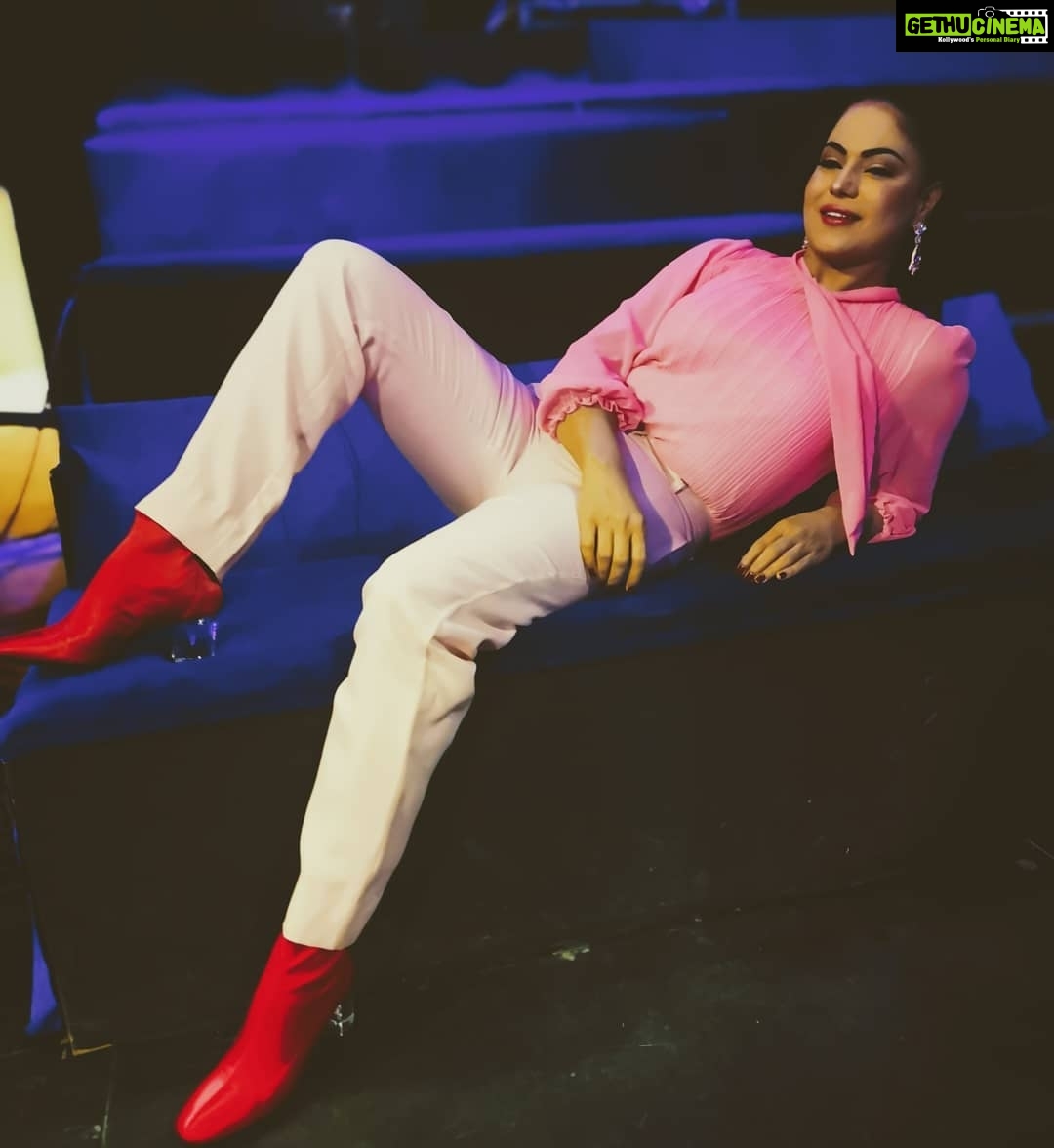 Veena Malik Instagram - #timethehealerandthekiller