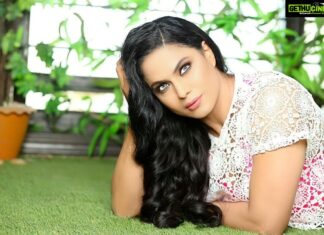 Veena Malik Instagram - #veenamalik #🧚‍♂️
