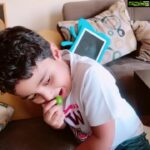 Veena Malik Instagram - Abram with best Friend Luna....💗💝💋 #wotanActor💗😂👏🦋#BamBam&Luna😍❤️💝💋💕