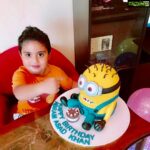 Veena Malik Instagram - Abram💝Amal💖withTheirCakes🎂.... 🙏🙏🙏💕🎁💗💝🌈❤️💋💖🎂👩‍👧‍👦🌈💝💗💕💋