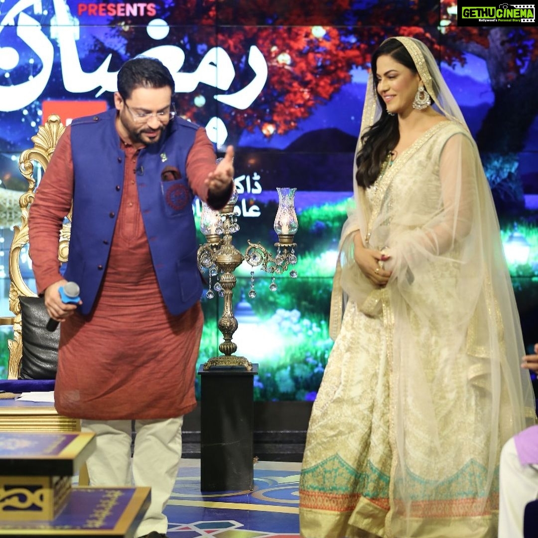 Veena Malik Instagram - RamadanMainBol...!!! #DrAmirLiaqatHussain #Bol #RamadanKareem #Alhumdulilah ❤️🌹❤️