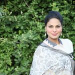 Veena Malik Instagram - Beauty is when you can appreciate yourself. When you love yourself, that's when you're most beautiful... !!! #veenamalik #Bristol #UK🇬🇧🇵🇰🙏 Bristol, United Kingdom