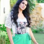 Veena Malik Instagram - Clicked this During the day… Was remembering a chat once I had with my granny… once said along the journey if one wants to achieve something great one would go through pain n judgments criticism hatred and much more…. Once ur through everything and You are still a kind person inside out that’s the real achievement that Bitterness should not take a toll on u and make u a bad person… So after all that I have been through I still am as positive As a child and as happy as I ever could be… and I guess I am a winner in that way…. Just 🤔 So guys if u wanna be something…Be kind👌🥰💕🙋‍♀️🦋🧚 #veenamalik #🦋💓❤️