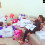 Veena Malik Instagram - Eid shopping.... not done Yet!!! #ChandRaat #Dubai #shopaholic Dubai, United Arab Emirates
