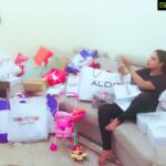 Veena Malik Instagram - Eid shopping.... not done Yet!!! #ChandRaat #Dubai #shopaholic Dubai, United Arab Emirates