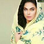 Veena Malik Instagram - #🌿💕 #thursday