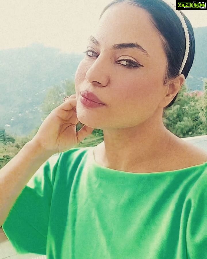 Veena Malik Instagram - #VeenaMalik #🌷👄💄❤️😍🌸