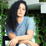 Veena Malik Instagram - So many strong women Began as Broken Girls….. #justthinking #💄💋 #veenamalik #thoghts