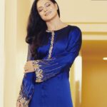 Veena Malik Instagram - #mondayblues💙💙 #Shooting #Fashion #Glamworld #Lights #Camera #veenamalik Wardrobe @r.i.abyanzeelaimtiaz Make up @zarassalonofficial 📸@mateenshahphotography