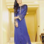 Veena Malik Instagram - #mondayblues💙💙 #Shooting #Fashion #Glamworld #Lights #Camera #veenamalik Wardrobe @r.i.abyanzeelaimtiaz Make up @zarassalonofficial 📸@mateenshahphotography