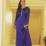 Veena Malik Instagram – #mondayblues💙💙 #Shooting #Fashion #Glamworld #Lights #Camera #veenamalik 

Wardrobe @r.i.abyanzeelaimtiaz 
Make up @zarassalonofficial 
📸@mateenshahphotography
