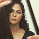 Veena Malik Instagram - The features of character are carved out of adversity. #rickbarnett