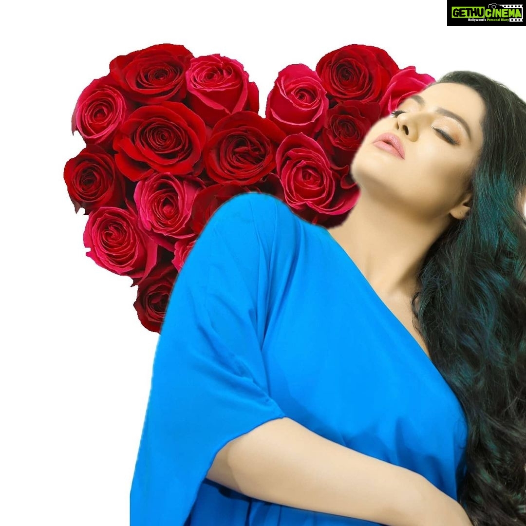 Veena Malik Instagram - The peace Now I haveπ is worth Everything I have Lostββ€πΊ #VeenaMalik #veenamalik π·β€π₯ππΉ= @mateenshahphotography @tahseenkhanoffical #π·ππ