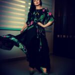 Veena Malik Instagram - #anditgoeson #awesomeshots 📷🌺❤@mateenshahphotography @tahseenkhanoffical #🙌🏻❤