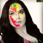 Veena Malik Instagram - She thinks in Black&white she Sees in Grey And she loves in Colors #VeenaMalik #💄👠👞👓🎀💍👑🎩👒💅👡👟💋❤📷