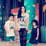 Veena Malik Instagram - #کرم #وینا_ملک #🌺💧🚴‍♀️🚙 📷❤🌺@mateenshahphotography 💃💄👄@tahseenkhanoffical