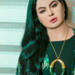 Veena Malik Instagram – زمانہ کچھ بھی کہے اسکا احترام نہ کر۔۔
جسے ضمیر نہ مانے اسے سلام نہ کر۔۔۔ 
#وینا_ملک 
📷 =@mateenshahphotography 
💋💄💅💝= @tahseenkhanoffical