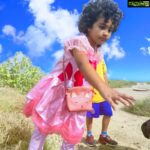 Veena Malik Instagram – In search of #butterflies #🌷🌷🌷🌷🌷🌷🌷🌷🌷🌷🌷🌷❤❤❤❤❤❤❤❤❤❤❤❤👍👍👍👍👍💞💞💞💞💞💞 
#abramkhan #Amaleena #VeenaMalik