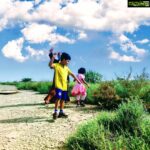 Veena Malik Instagram - In search of #butterflies #🌷🌷🌷🌷🌷🌷🌷🌷🌷🌷🌷🌷❤❤❤❤❤❤❤❤❤❤❤❤👍👍👍👍👍💞💞💞💞💞💞 #abramkhan #Amaleena #VeenaMalik