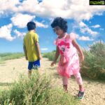 Veena Malik Instagram – In search of #butterflies #🌷🌷🌷🌷🌷🌷🌷🌷🌷🌷🌷🌷❤❤❤❤❤❤❤❤❤❤❤❤👍👍👍👍👍💞💞💞💞💞💞 
#abramkhan #Amaleena #VeenaMalik