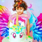 Veena Malik Instagram - #HappyBirthdayAmal #mylove #VeenaMalik 📷✔💯 @mateenshahphotography & 💃💄💋 @tahseenkhanoffical Decore ✔💯🎉🎈@weddingstarz_ Thanx 2 @digitalbeemedia