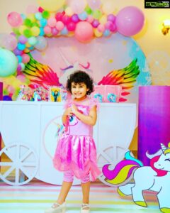 Veena Malik Instagram - #HappyBirthdayAmal #mylove #VeenaMalik 📷✔💯 @mateenshahphotography & 💃💄💋 @tahseenkhanoffical Decore ✔💯🎉🎈@weddingstarz_ Thanx 2 @digitalbeemedia