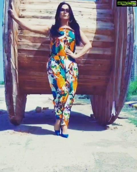 Veena Malik Instagram - #eternity #veenamalik styling @tahseenkhanoffical videography @mateenshahphotography