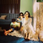 Veena Malik Instagram – #عیدمبارک🌹🌹🌹 #وینا_ملک  #🌷👄💄❤️😍🌸