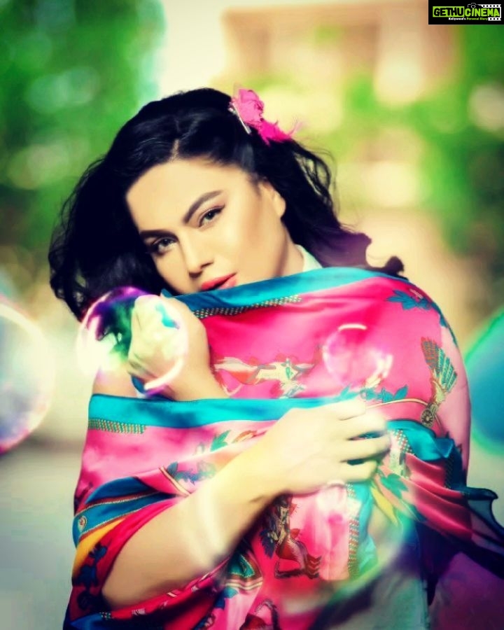Veena Malik Instagram - #rainbow #VeenaMalik