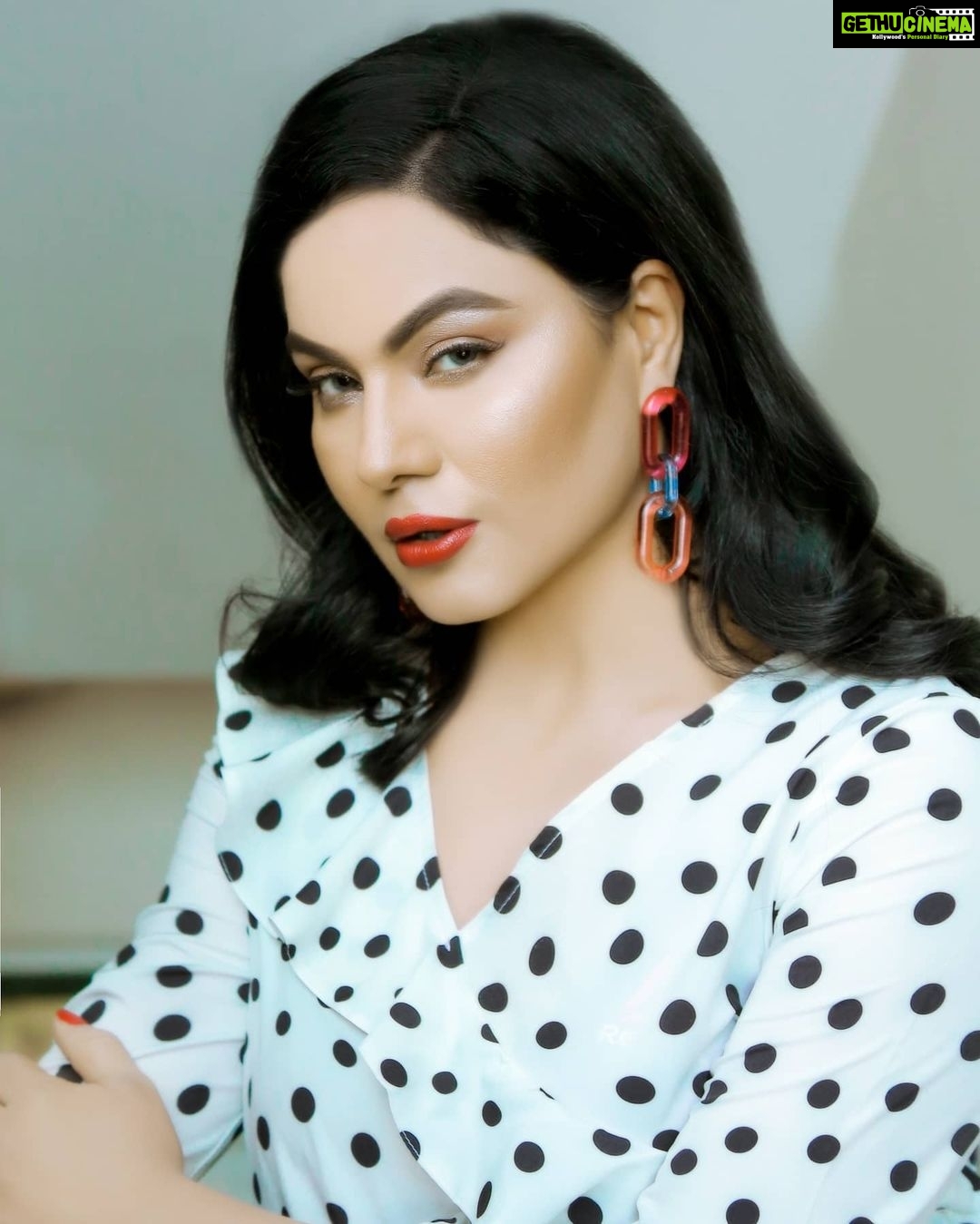 Veena Malik Instagram - #madeinheaven #VeenaMalik #♥︎