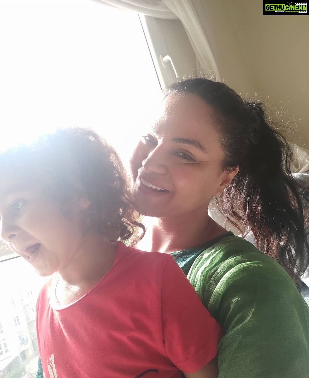 Veena Malik Instagram - #❤️❤️❤️ #VeenaMalik #veenamalikkids