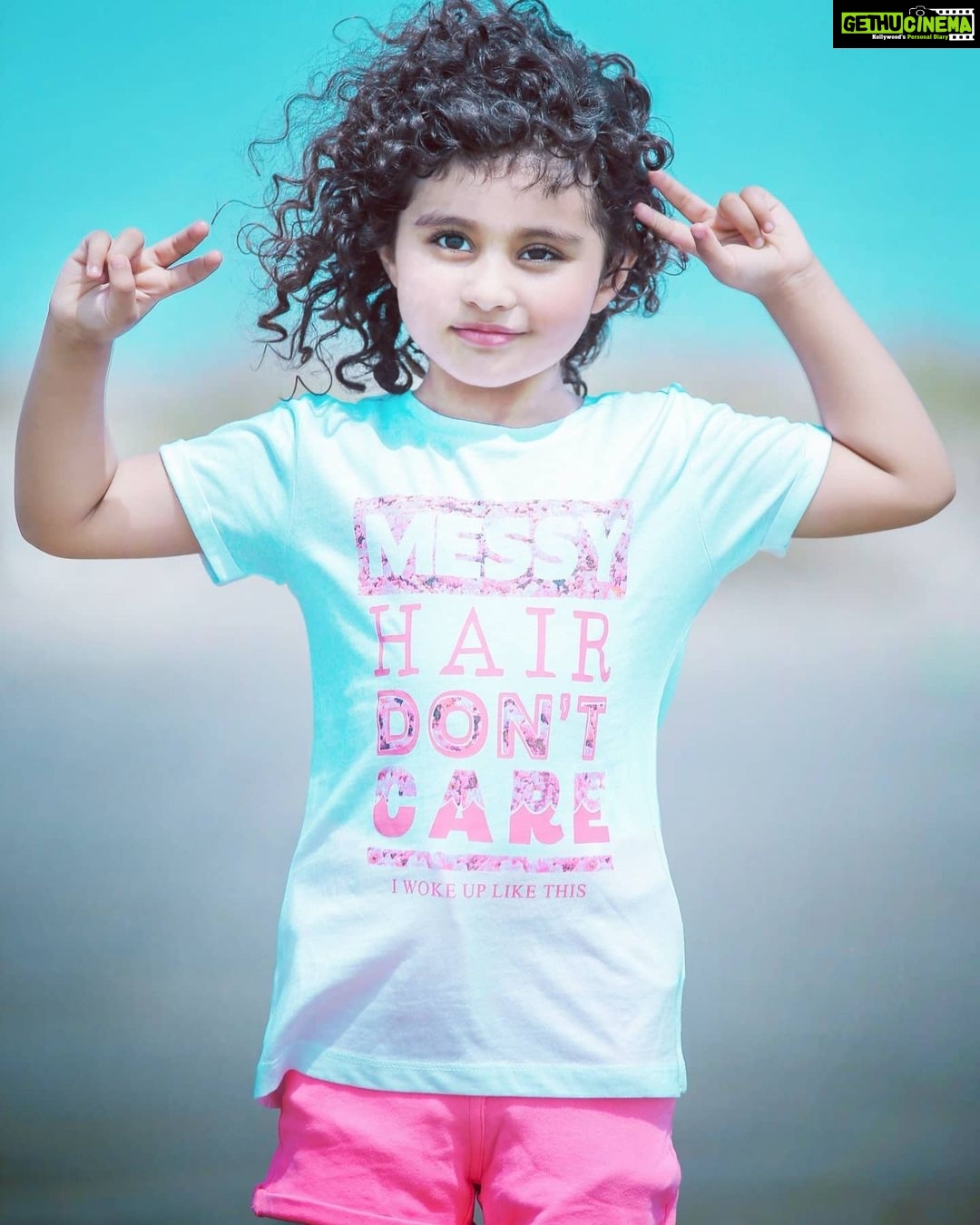 Veena Malik Instagram - My #lifeline #veenamalikkids #VeenaMalik 📷By @mateenshahphotography @tahseenkhanoffical
