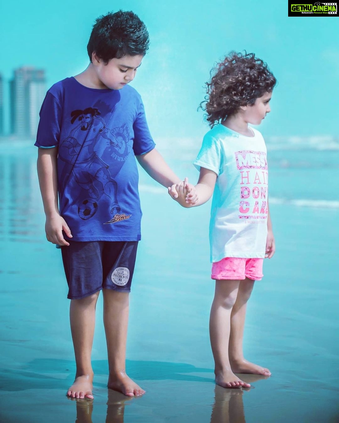 Veena Malik Instagram - My #lifeline #veenamalikkids #VeenaMalik 📷By @mateenshahphotography @tahseenkhanoffical
