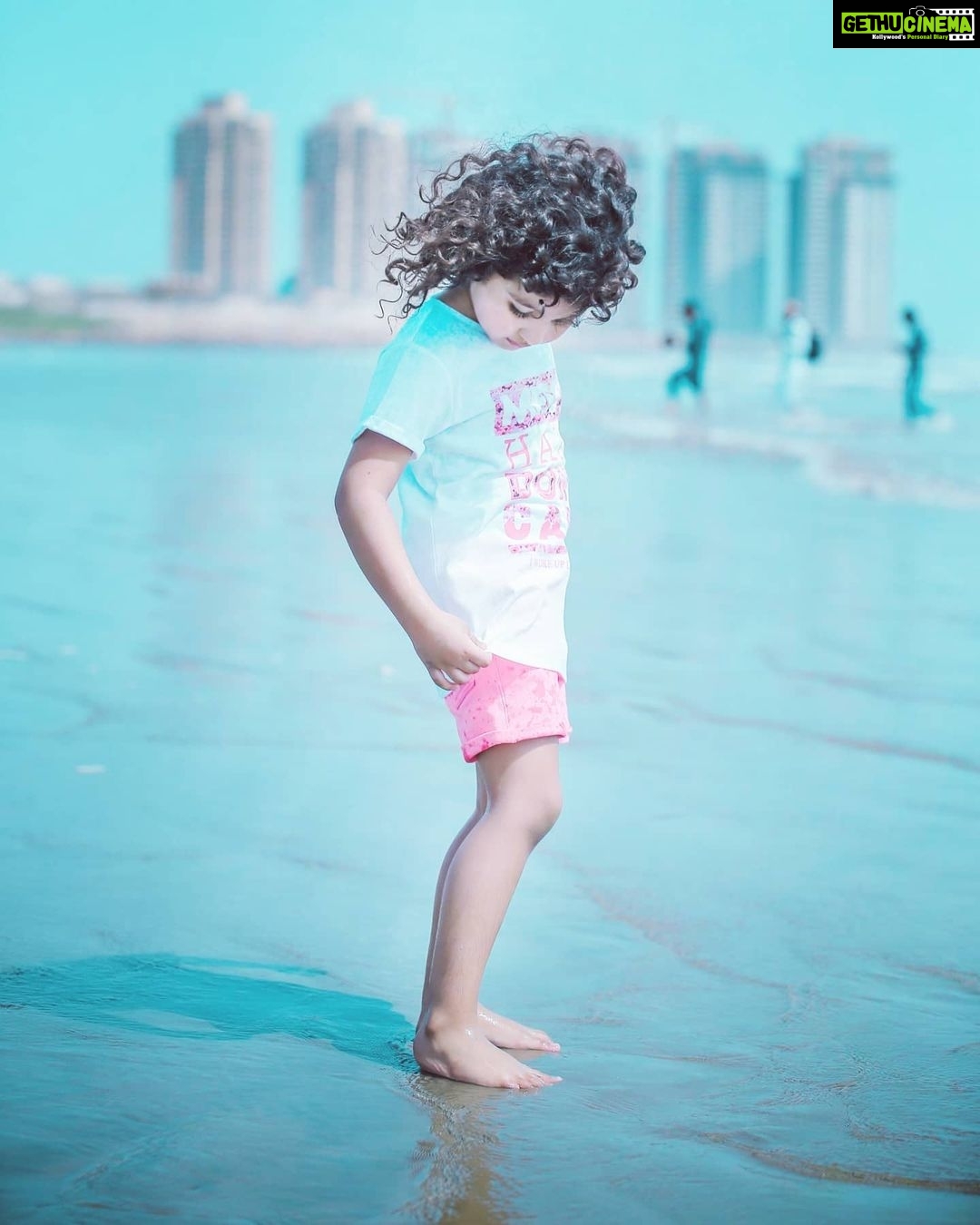 Veena Malik Instagram - My #lifeline #veenamalikkids #VeenaMalik 📷By @mateenshahphotography @tahseenkhanoffical